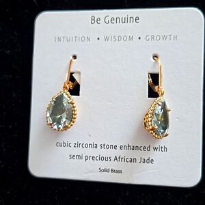 NWT trendy earrings